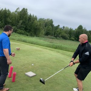 Francis Carpentier de la Fondation et Todd Keirstead en action